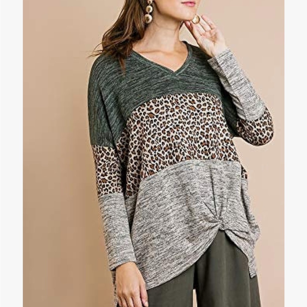 Umgee Cheetah Print Color Block Tunic Knotted In Front  Long Sleeve V Neck Sz M